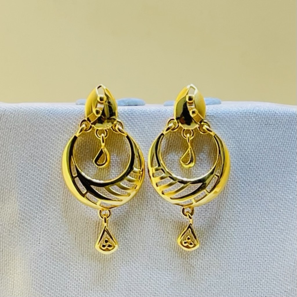 22k yellow gold traditional chandbali plain earrings