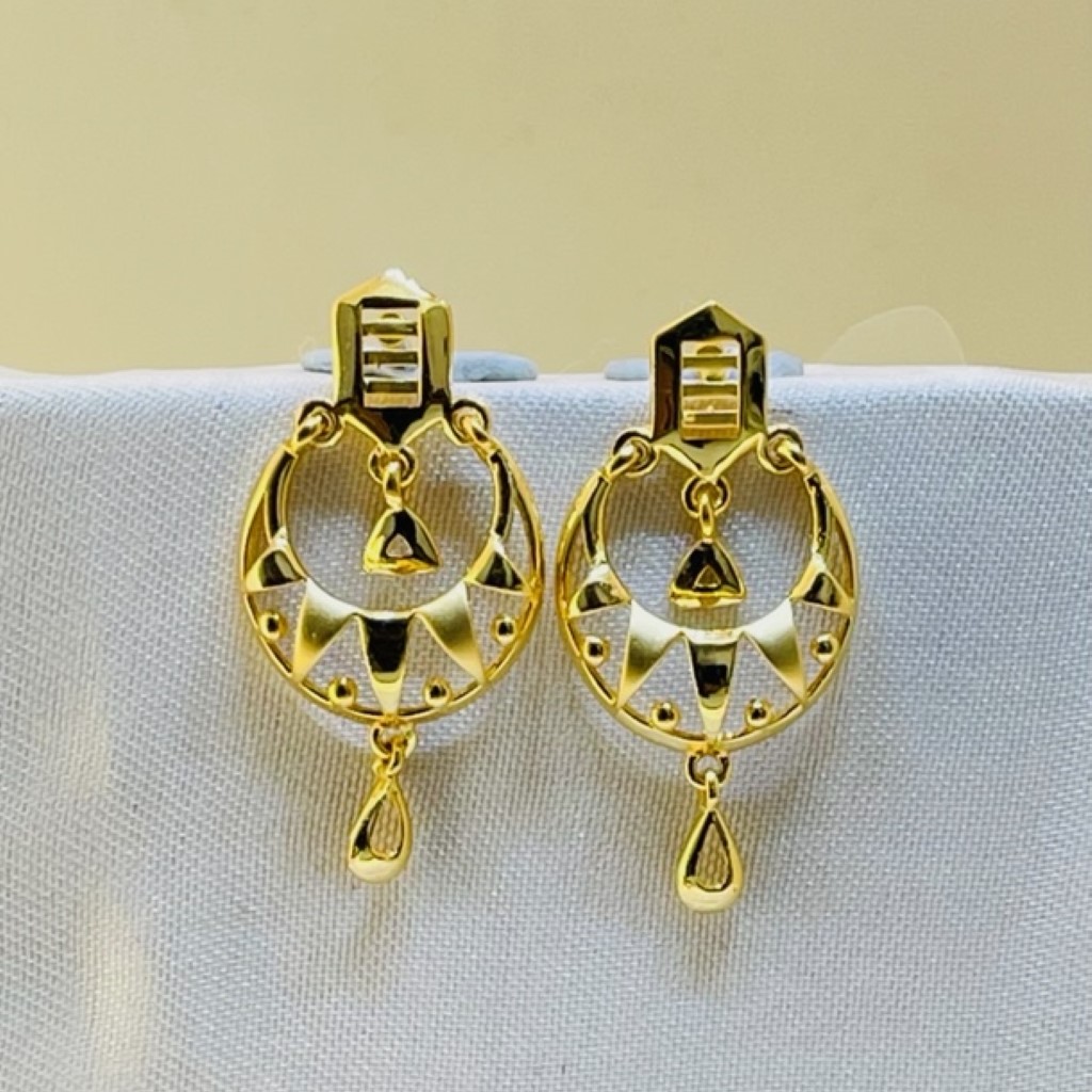 22k yellow gold traditional chandbali plain earrings