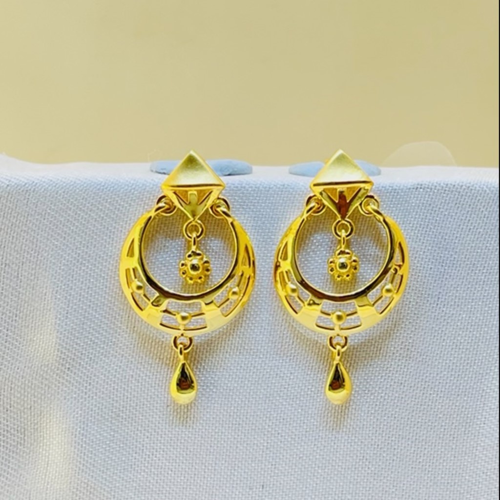 22k yellow gold traditional chandbali plain earrings