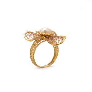 22k yellow gold pearl floral ring