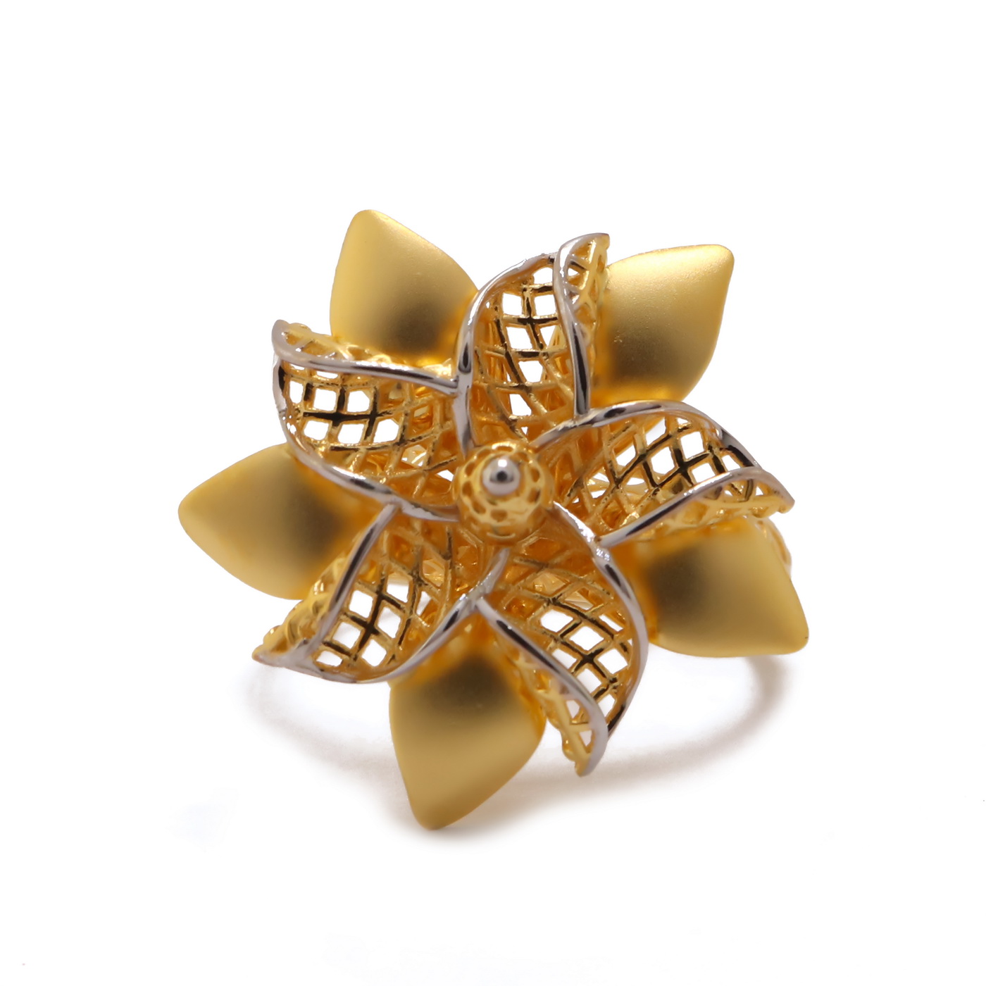 22k yellow gold floral wreath ring
