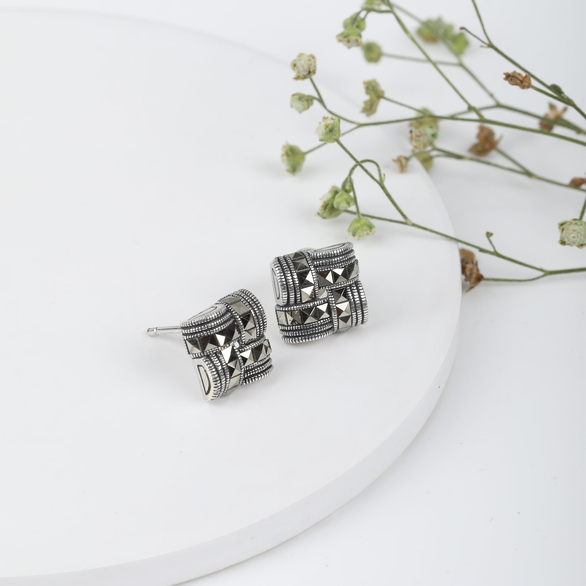 Oxidised silver woven square studs - Image 4