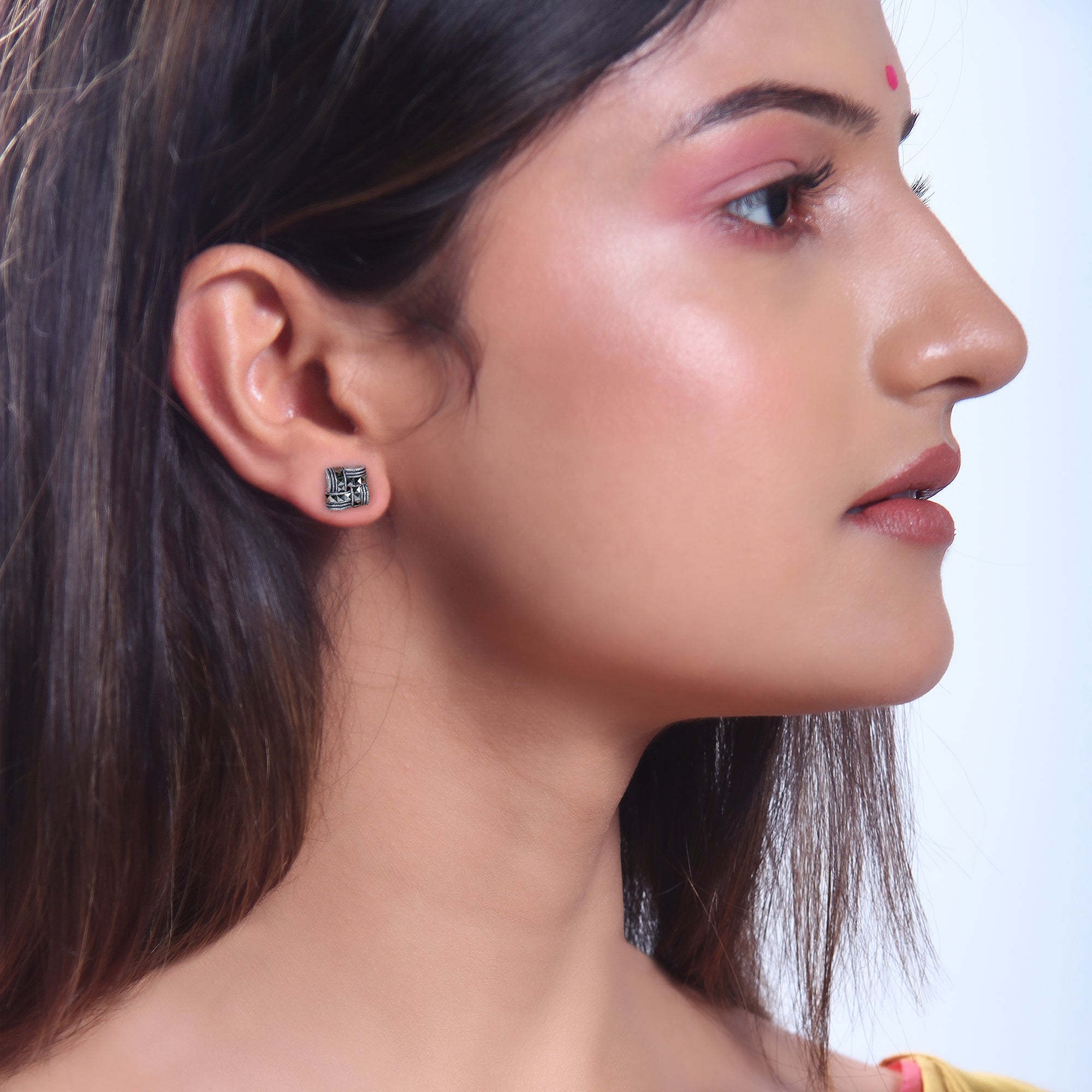 Oxidised silver woven square studs - Image 2