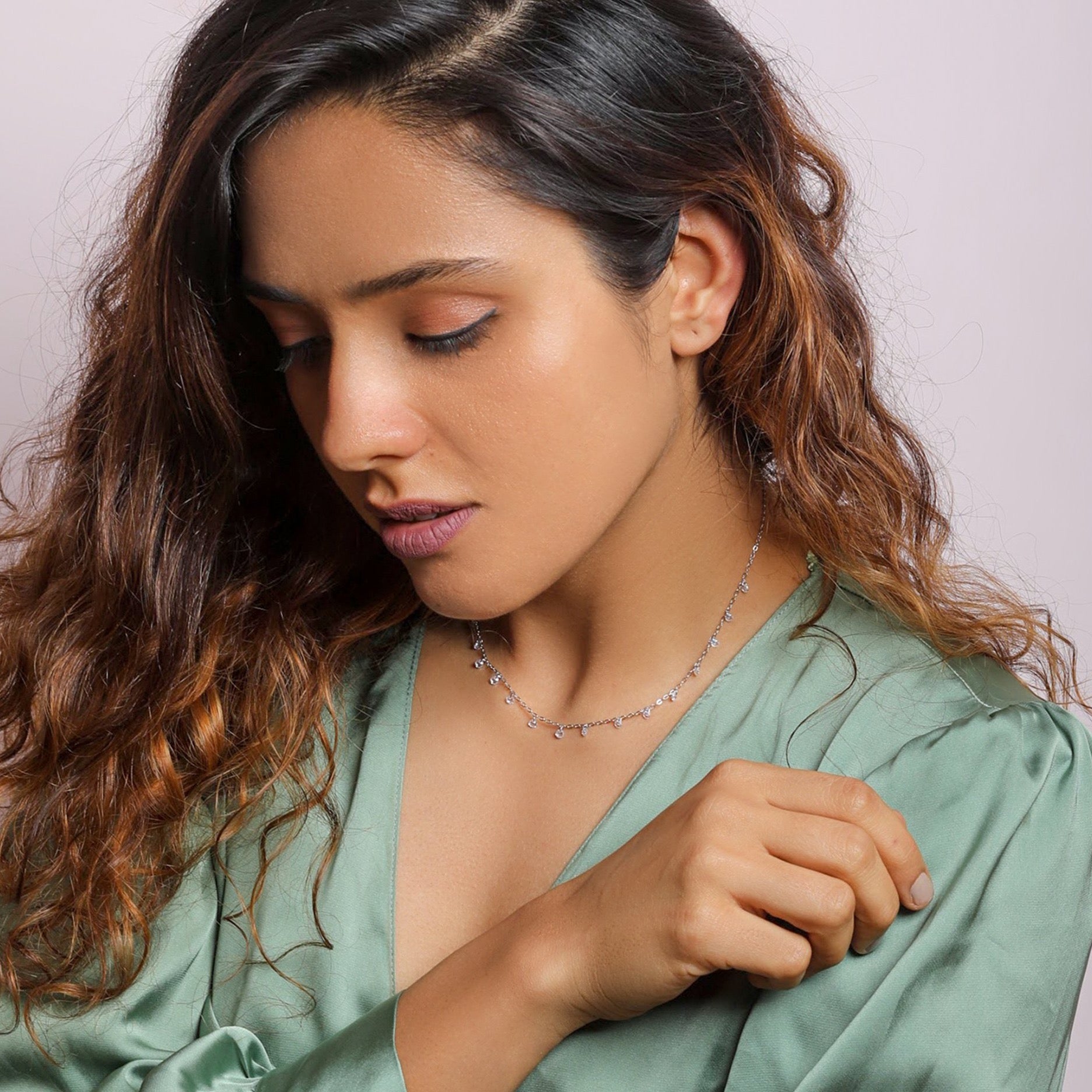 Silver queens necklace