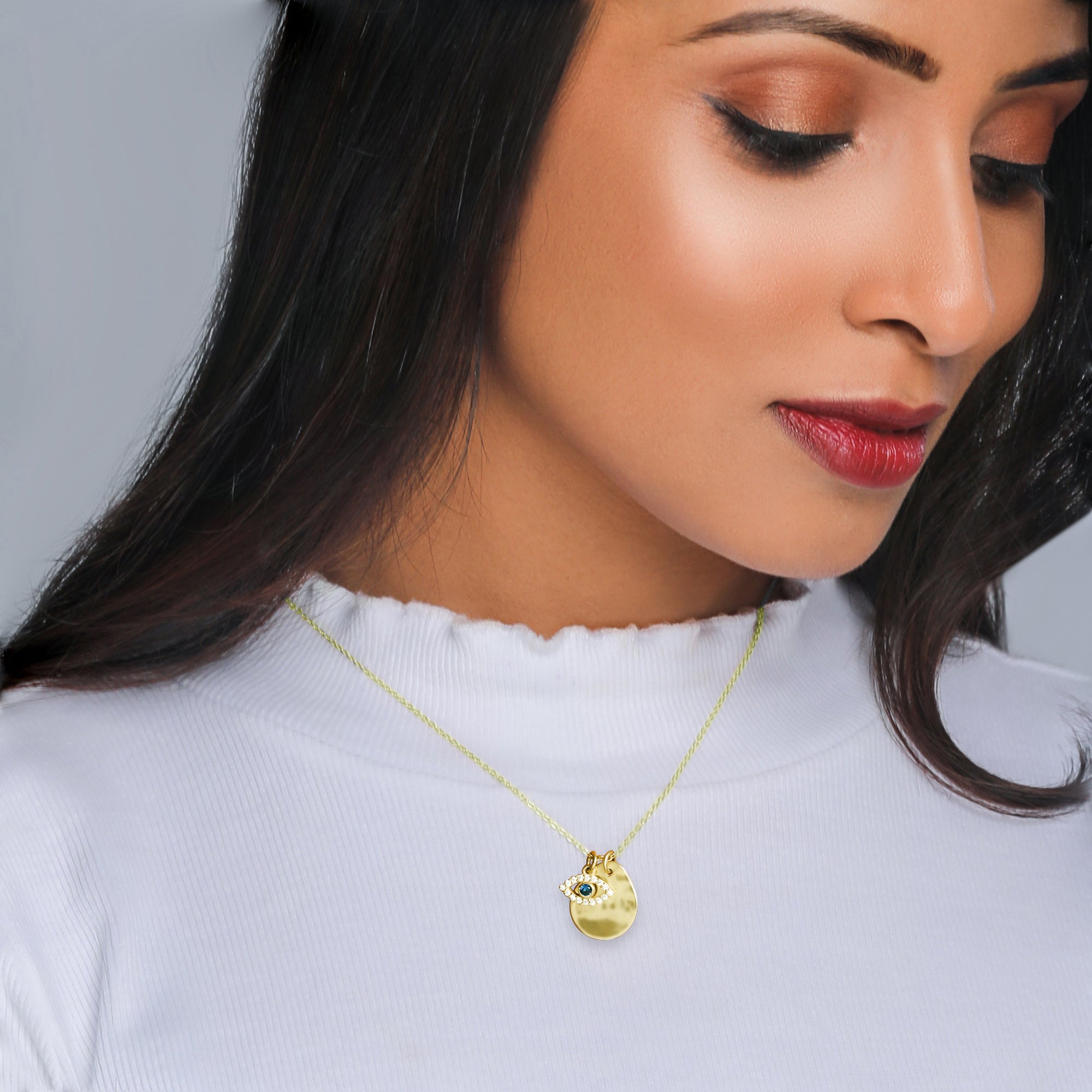 Golden evil eye charm necklace - Image 2