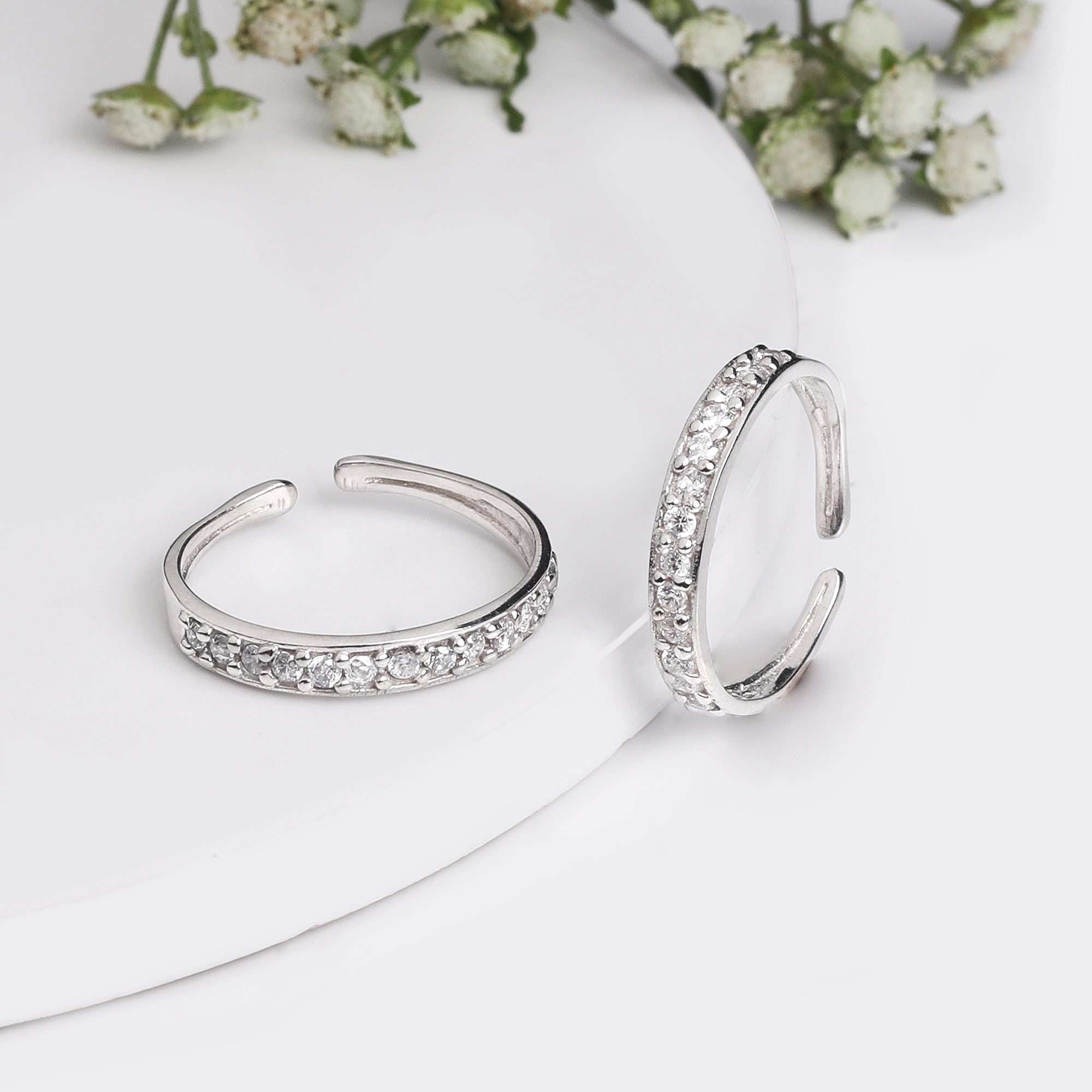 Silver Zircon Minimal Toe Rings - Image 3