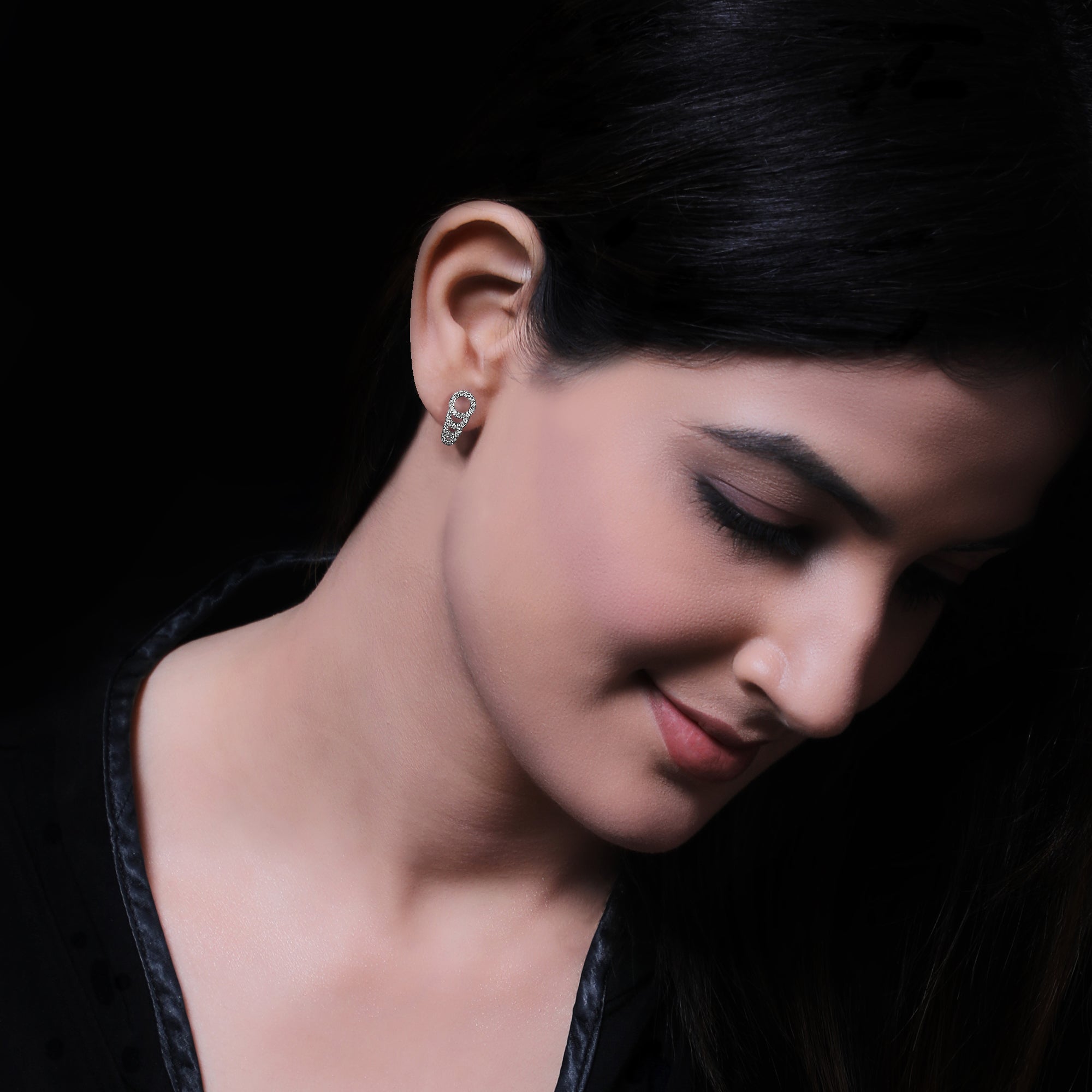 Silver zircon elegant loop earrings - Image 2