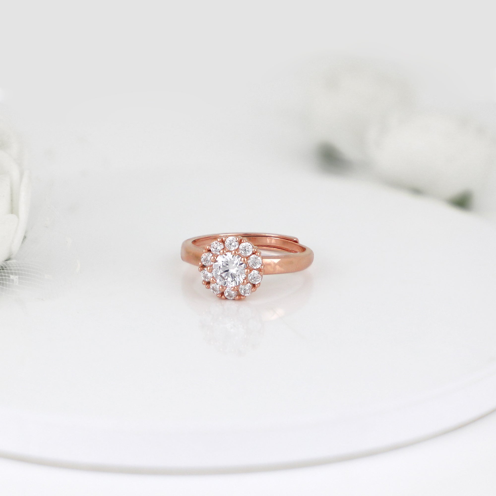 Rose gold solitaire spin ring - Image 2