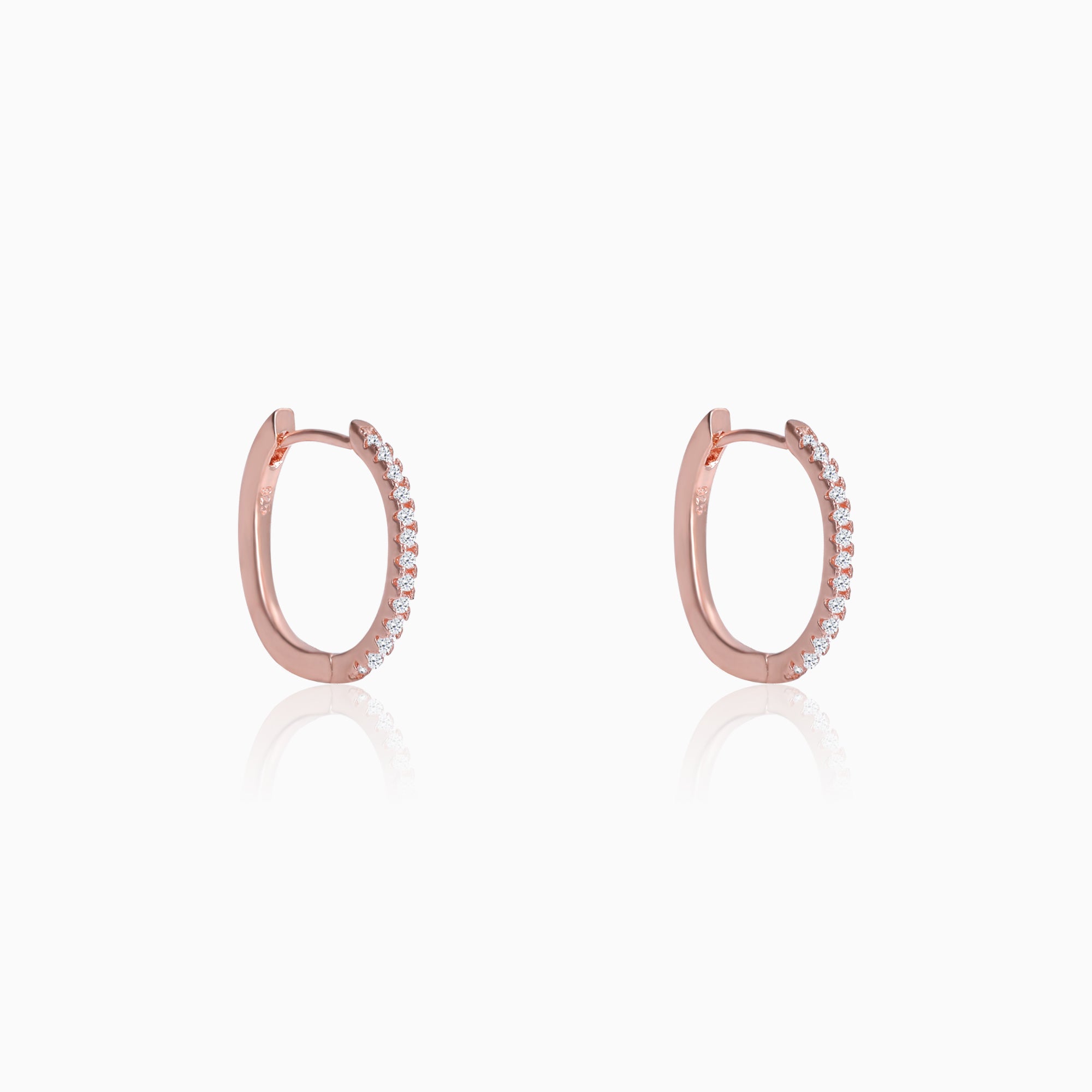 Rose gold shining hoop earrings