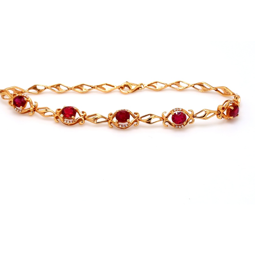 18K Ruby Bracelet Oval 2.25 Cts