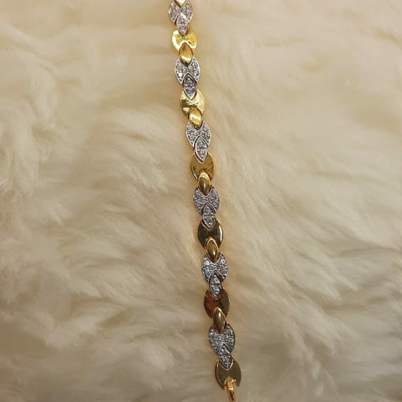 22kt Gold Fancy Lucky