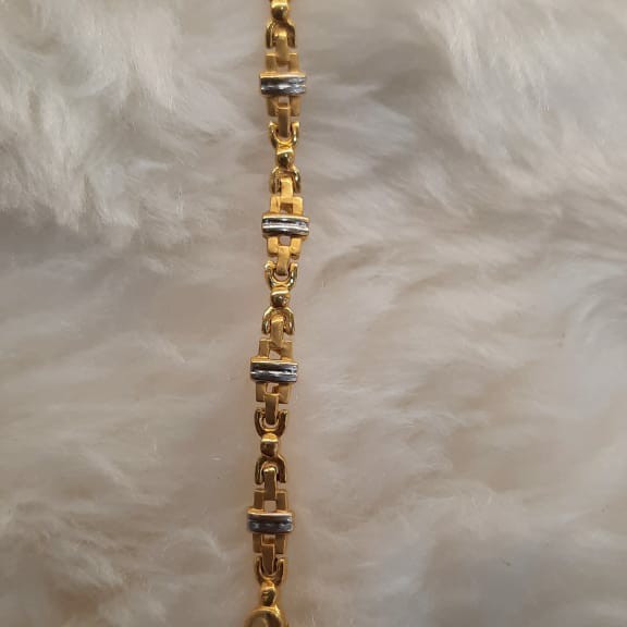 22kt Gold Fancy Lucky
