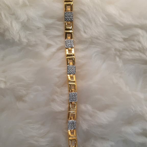22kt Gold Fancy Lucky