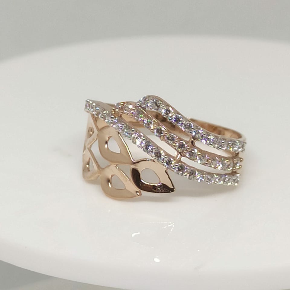 18Kt Rose Gold Ring