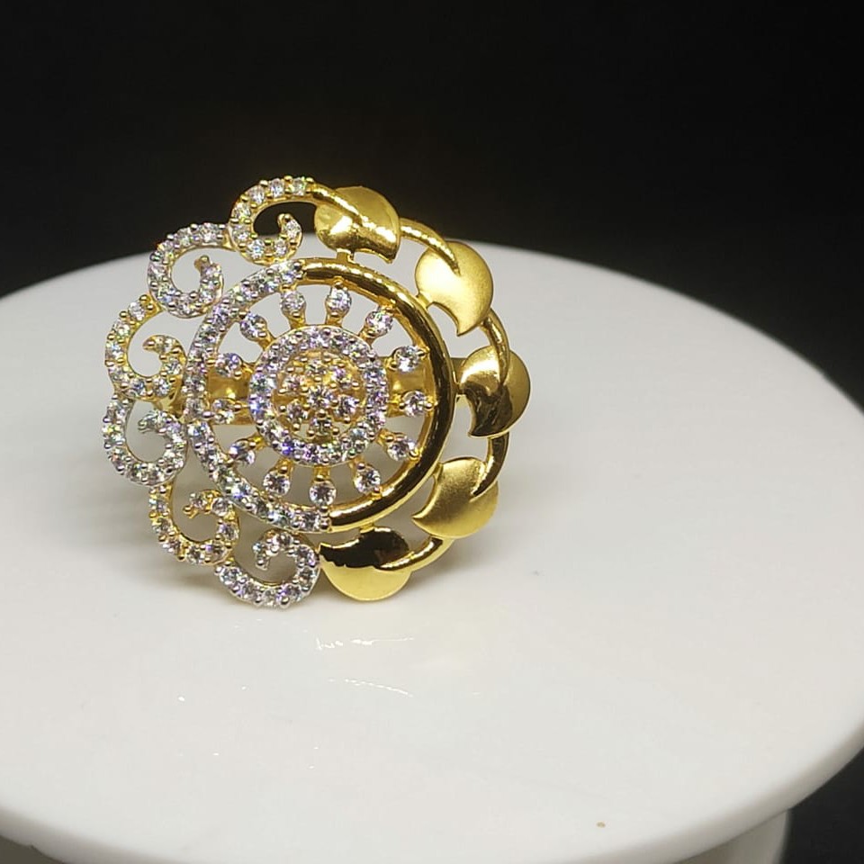 916 Yellow Gold LR Ring