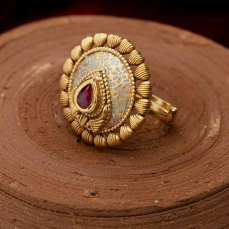 22k Jadtar Ring Antique