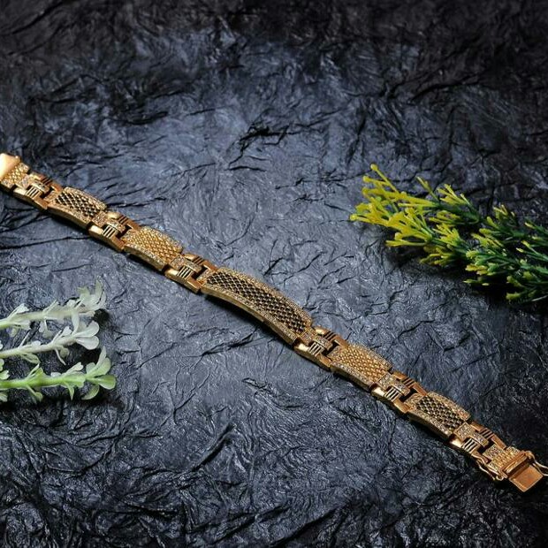 22kt gold diamond  bracelet