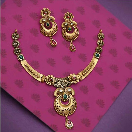 22 kt gold jadtar set