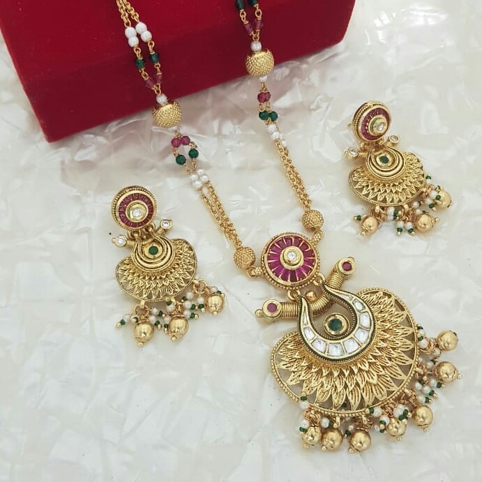 22kt gold jadtar set