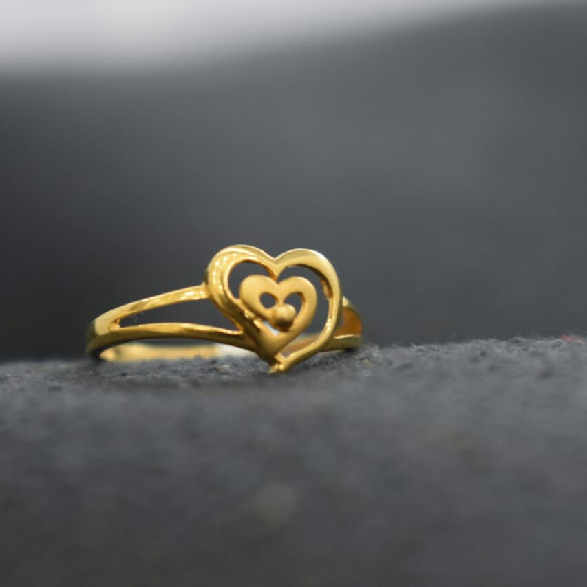 22 kt gold ring for women
