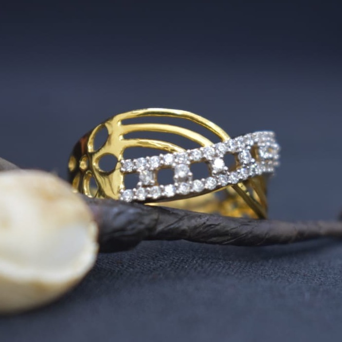916 Gold CZ Designer Ladies Ring MK-R14