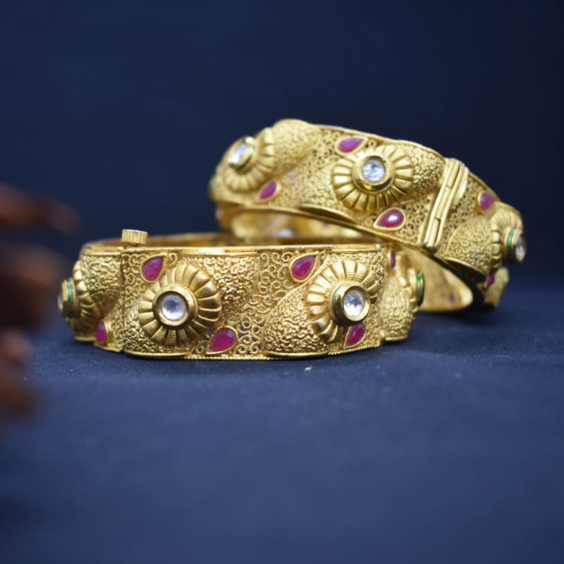 22KT gold Designer Kundan Bangle Kada For Wedding MK-B03