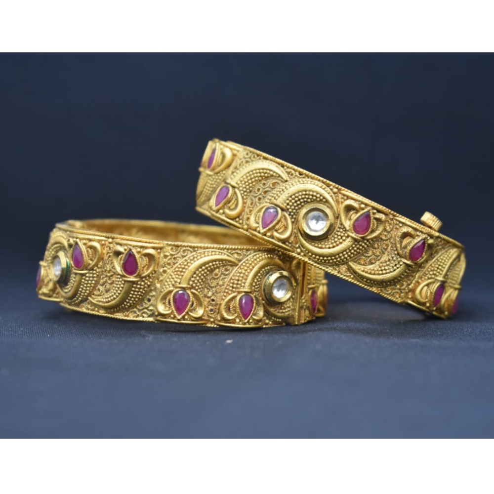 916 Gold Antique Bangle Kada MK-B02