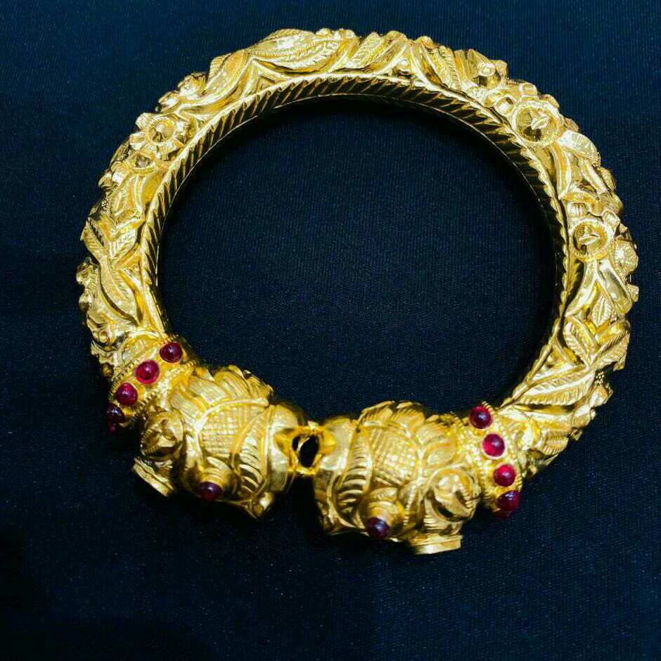 22kt gold singham bracelet for men