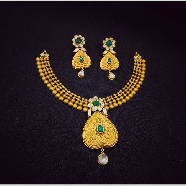 22kt Gold Jadtar Set
