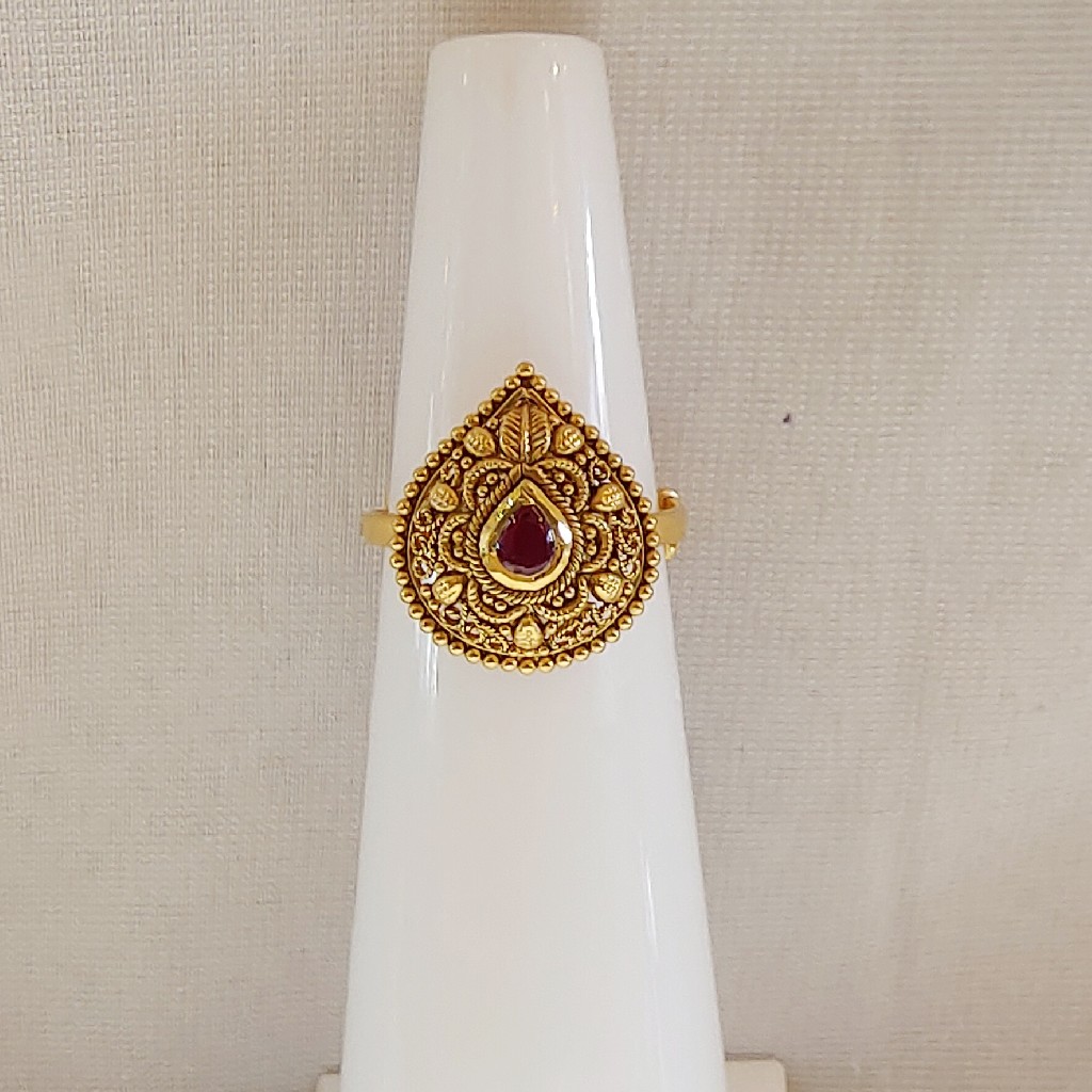 22 CRT 916 Hallmark Antique Ring - Image 2