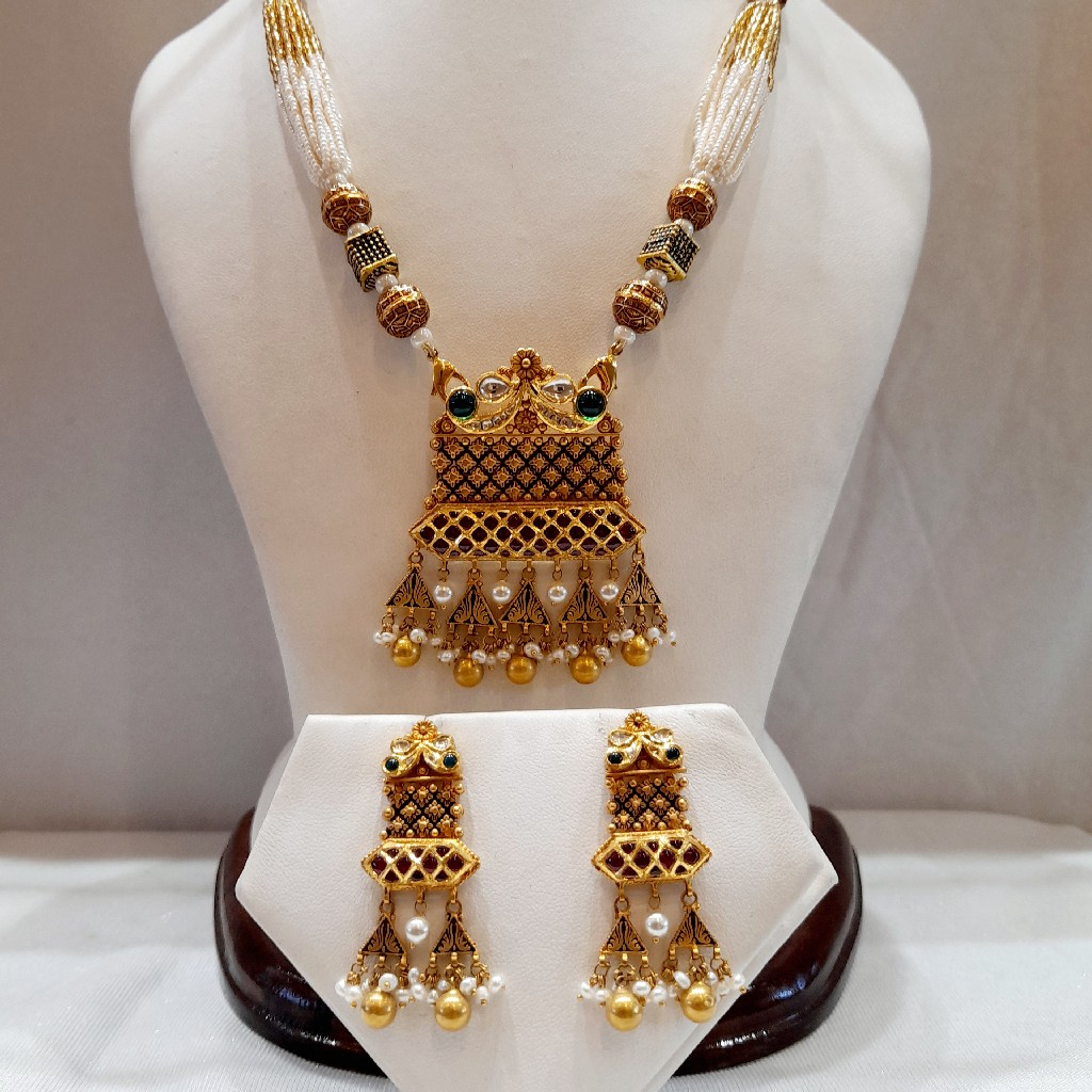 22 CRT 916 Hallmark Jesalmeri Set