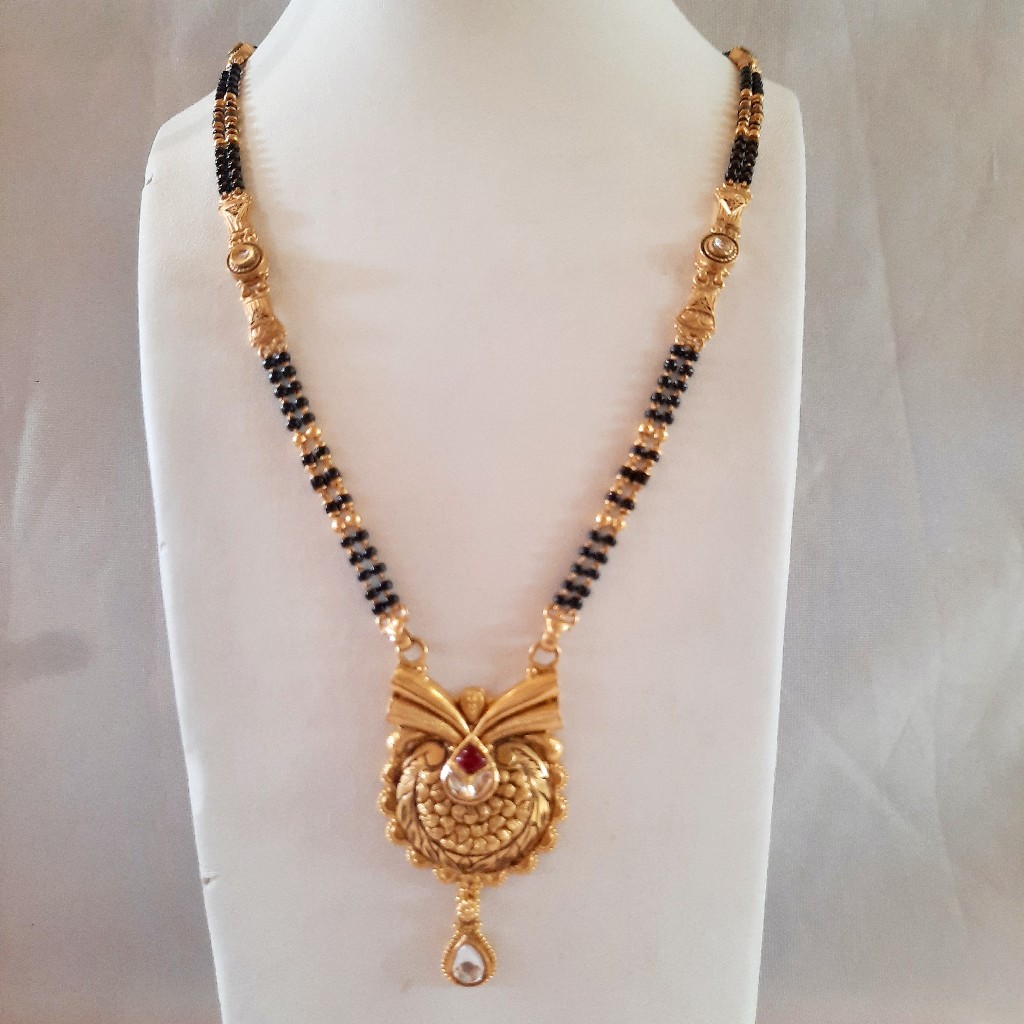 22 CRT 916 Hallmark Mangalsutra