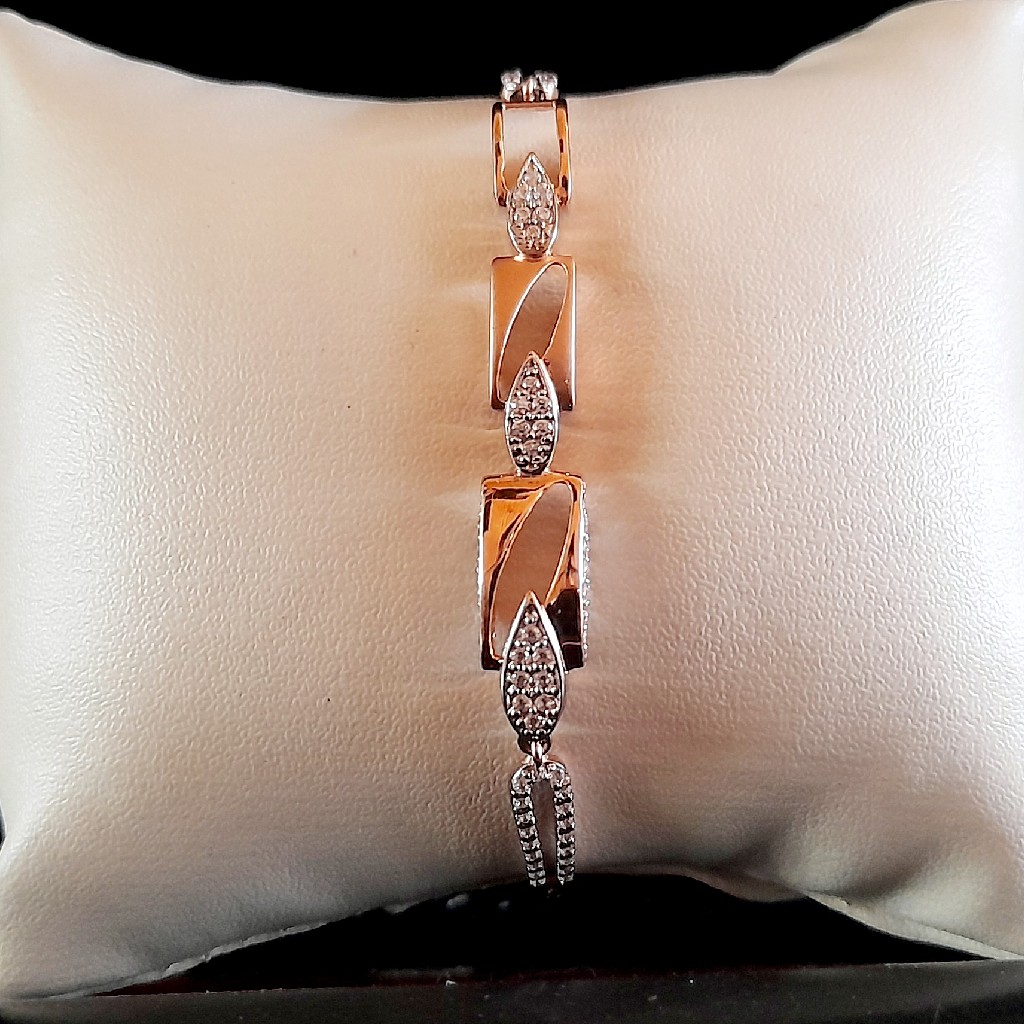 18 CRT Hallmark Rose Gold Lucky