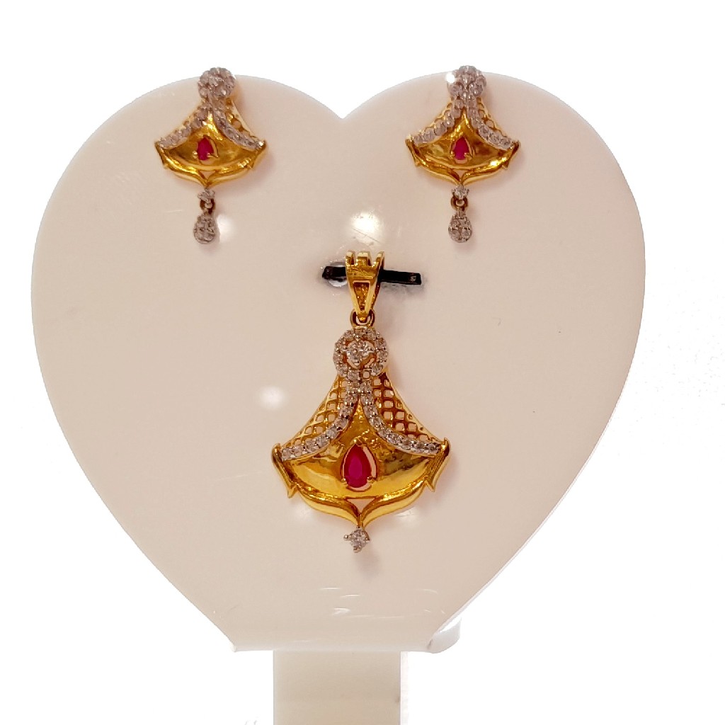 22 Crt Hallmark Fancy Pendelset