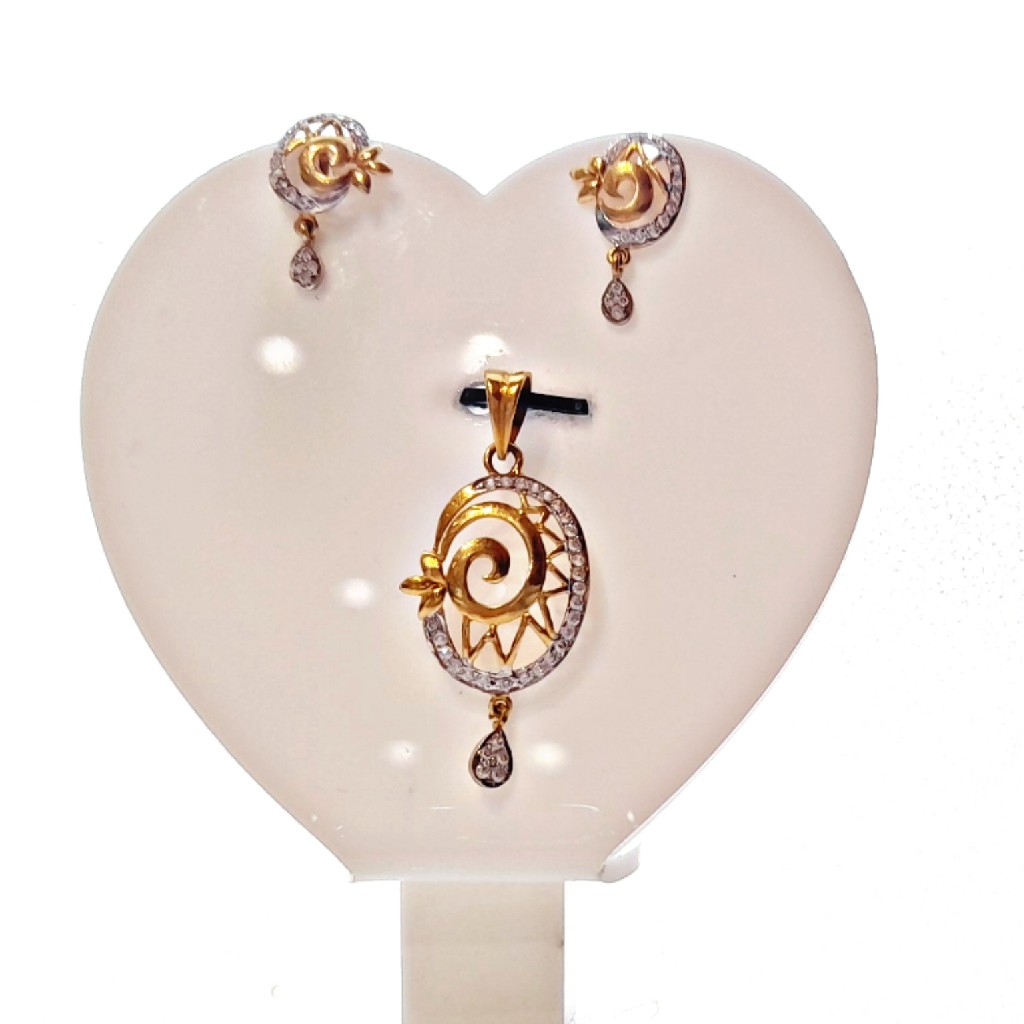22 Crt Hallmark Fancy Pendelset