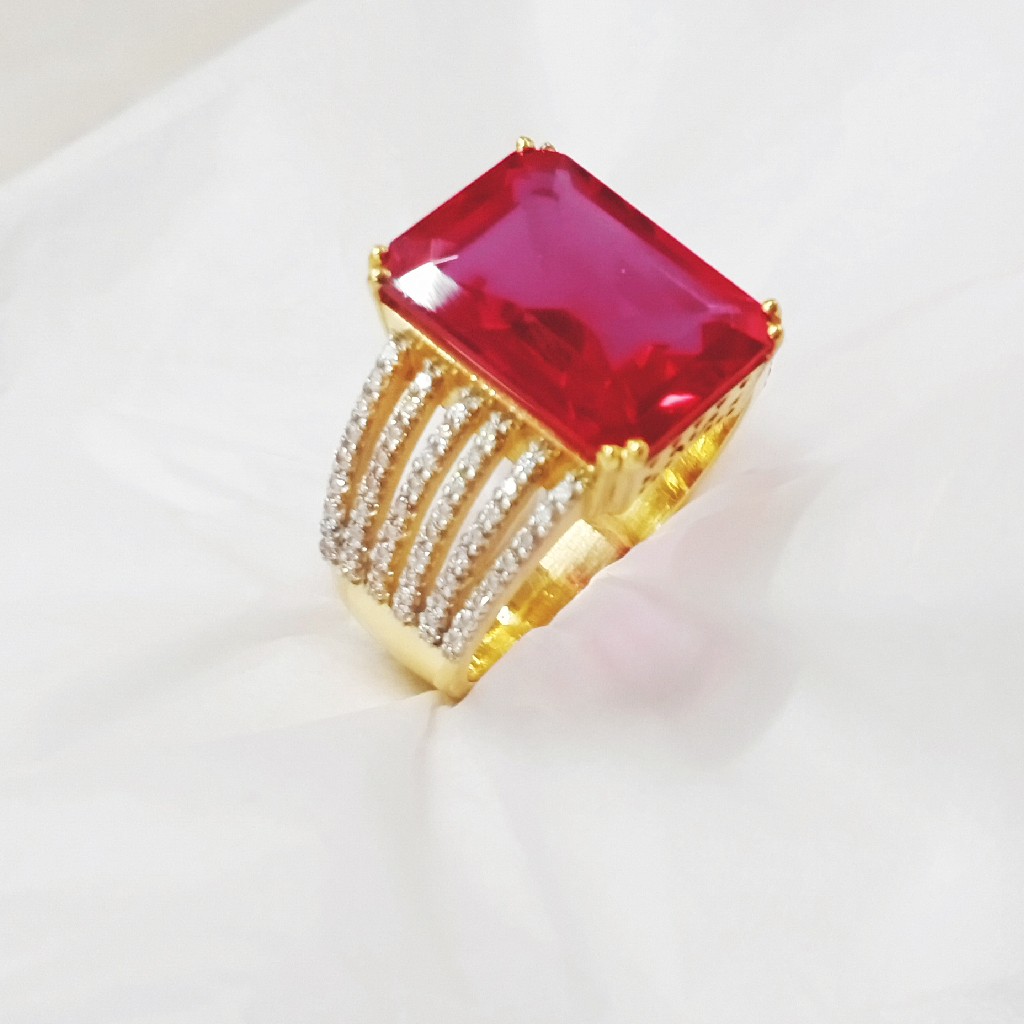 Gold fashion ring