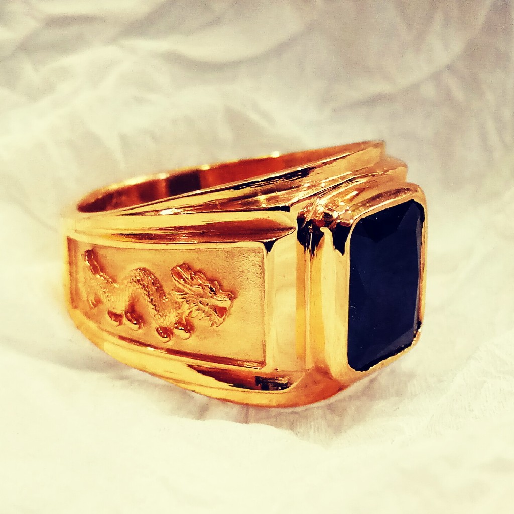 Gold gents ring