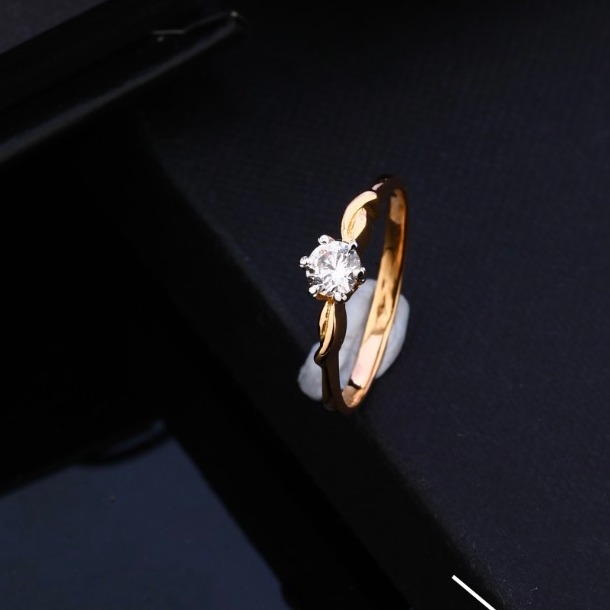 18KT Rose Gold Beautiful Small Design Hallmark Ring