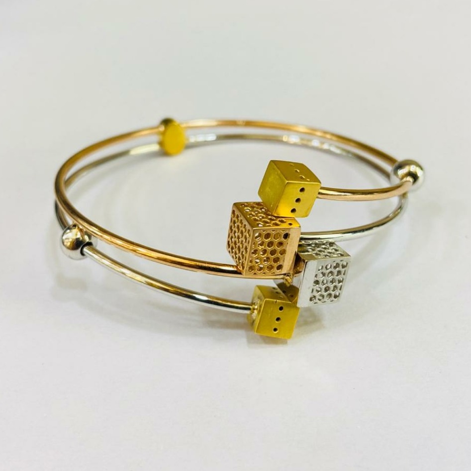 916 Gold  Delicate Women Bracelet  GJ-888