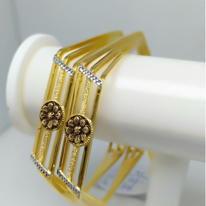 916 Attractive gold women bangle gj-007