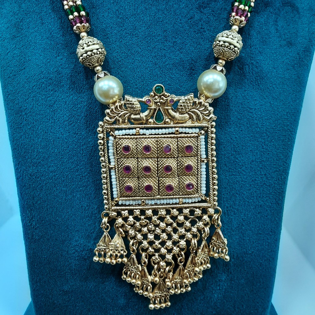fancy antique necklace - Image 2