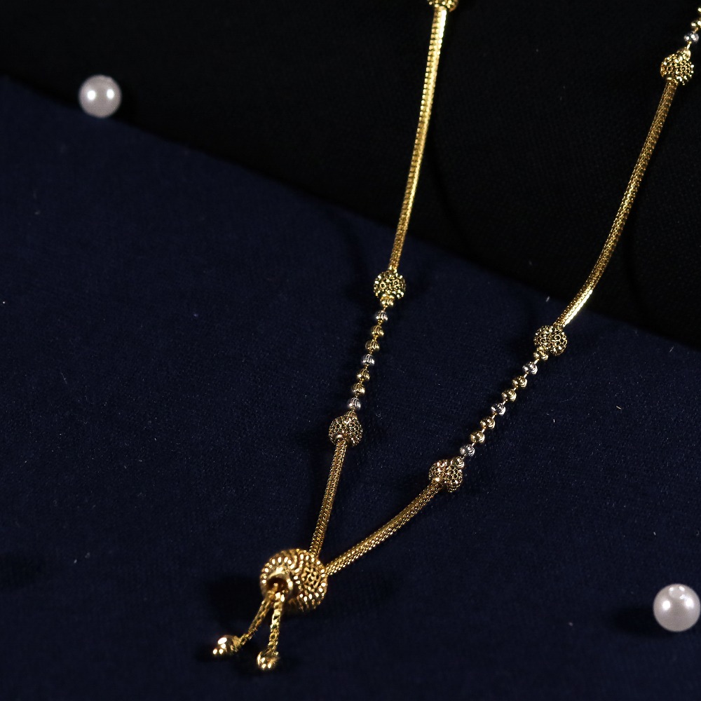 2KT Gold Hallmark Beautiful Design Chain