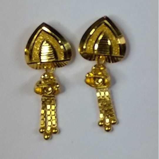 916 Gold Fancy Earrings Akm-er-149