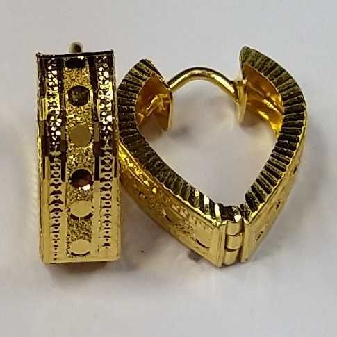 916  Gold Fancy UVbali Earrings Akm-er-138