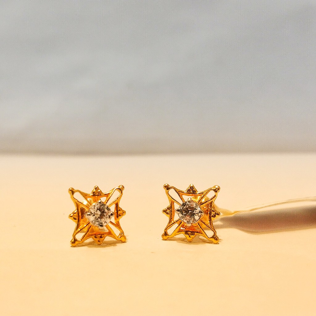 916 Hallmark Classic Design Earrings For Women