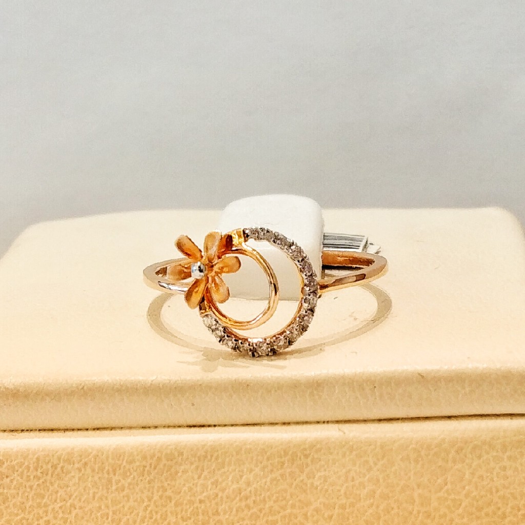 Real Diamond Flower Style Light Weight Ladies Ring