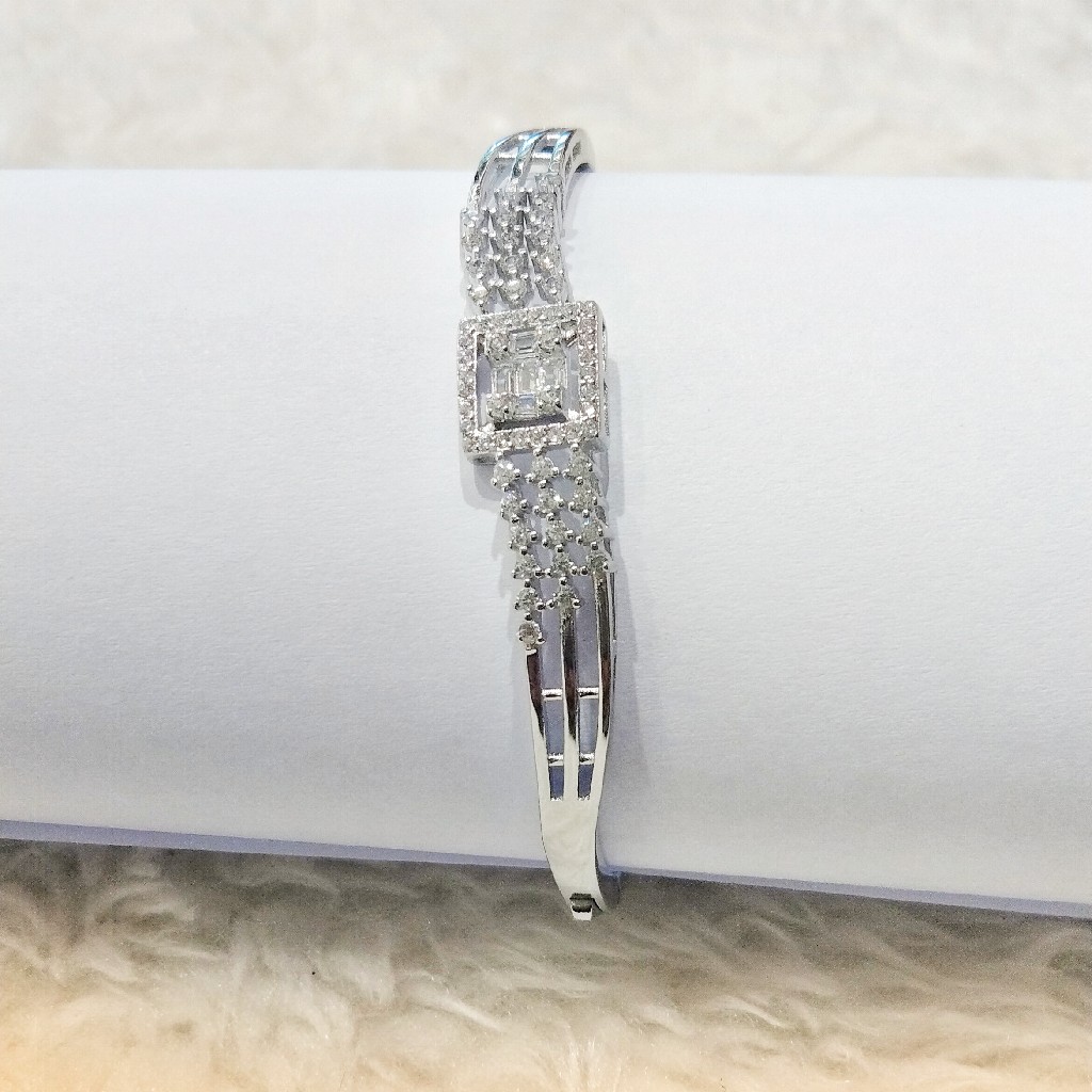 925 Sterling Silver Unique Style Design Bracelet For Women