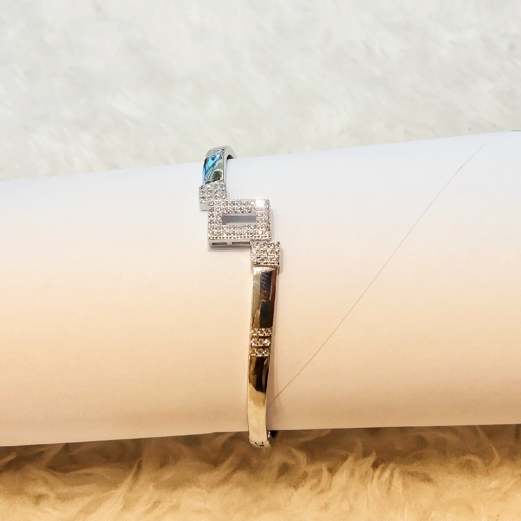 925 Sterling Silver Diamond Classic Design Bracelet For women
