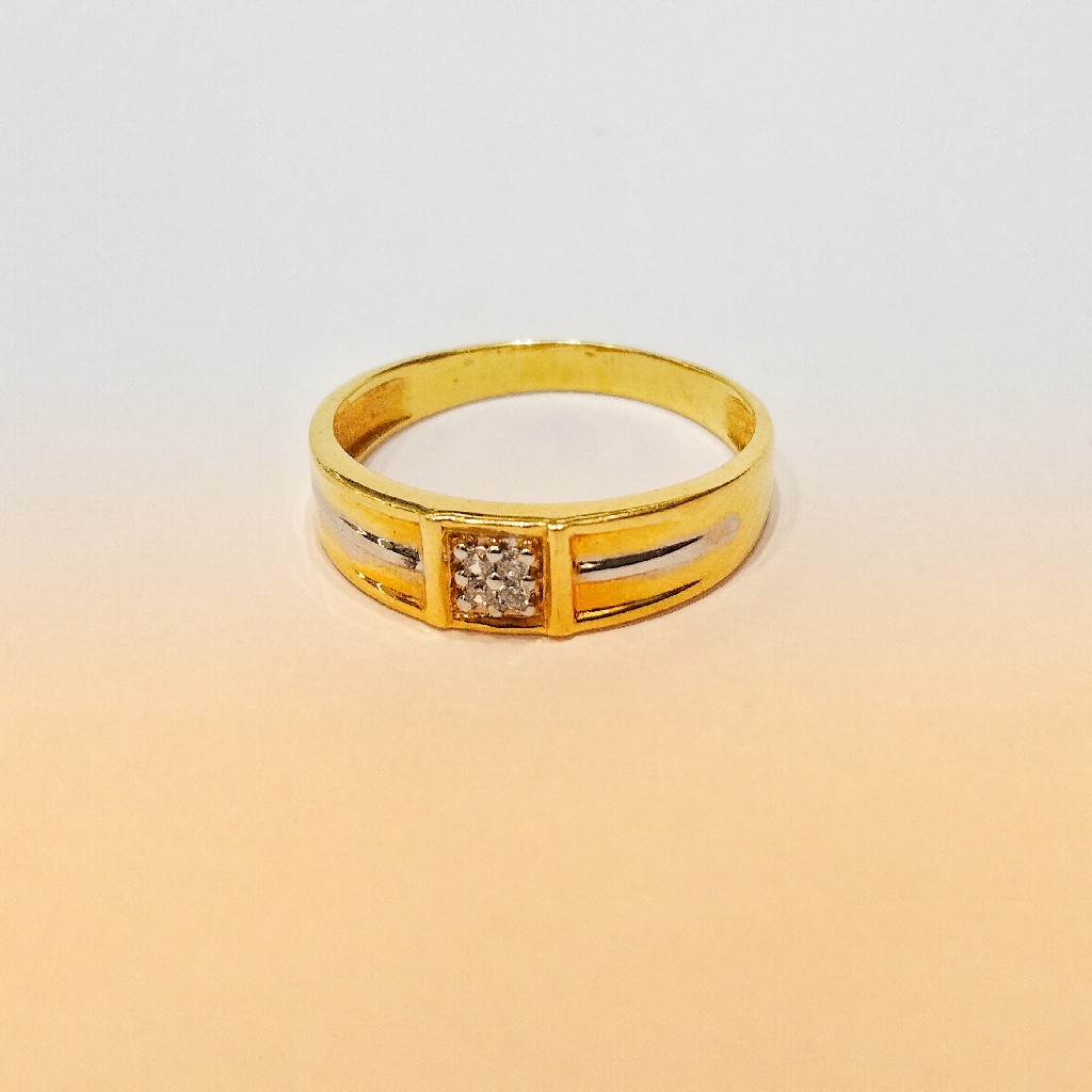 916 Hallmark Fancy Jents Ring