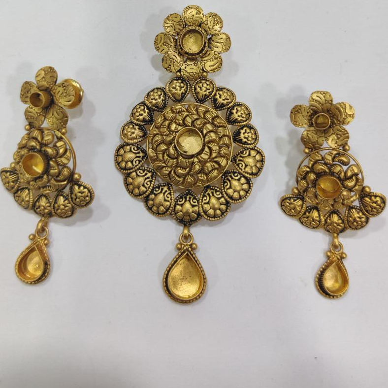 916 gold Flower Design  pendent set